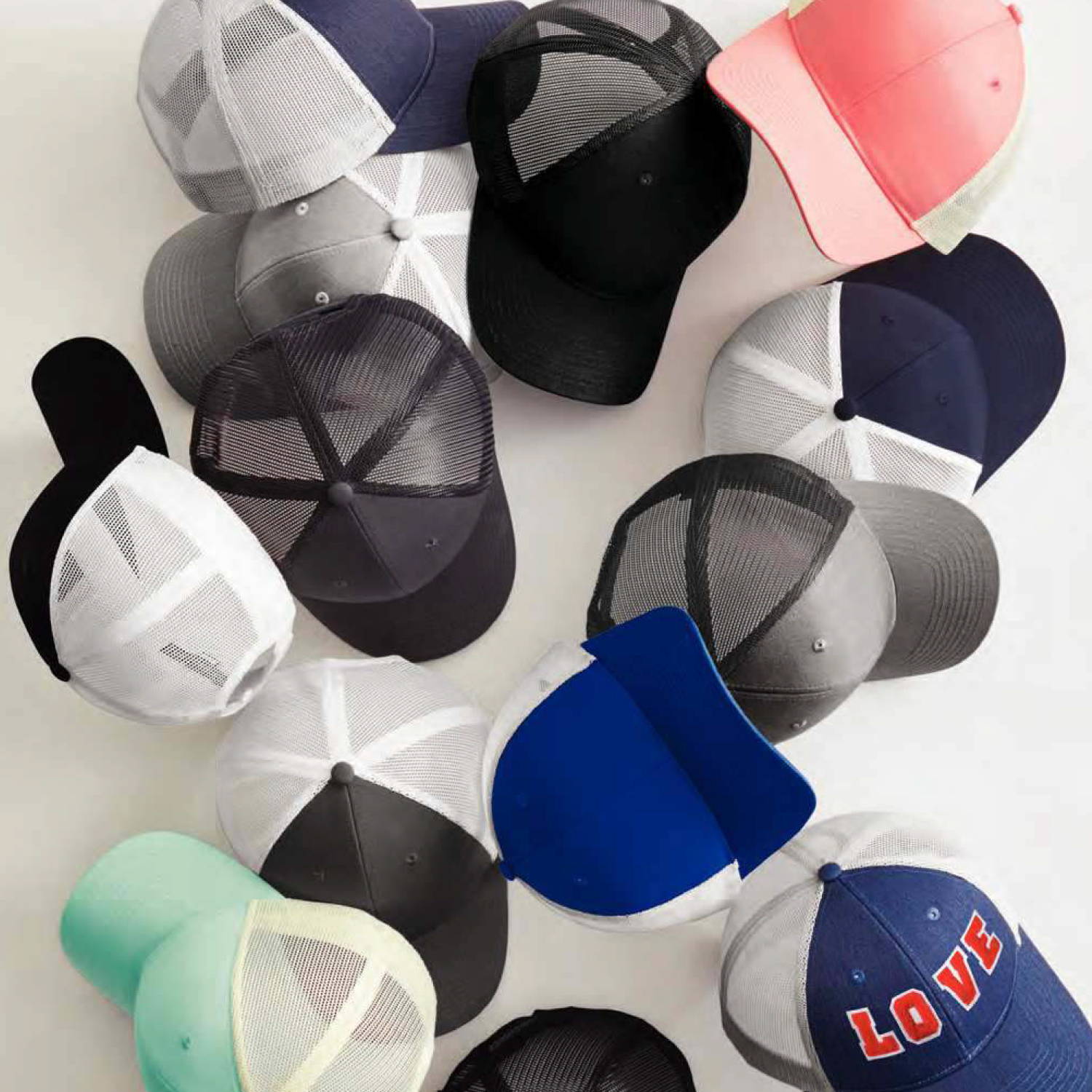 custom hats - embroidered hats in Miami